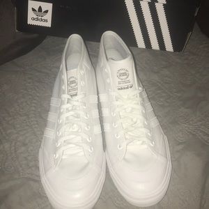 NEW! Men’s Adidas White Matchcourt Mid